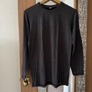 Men's Uniqlo heat tech extra warm charcoal long sleeve shirt, size small